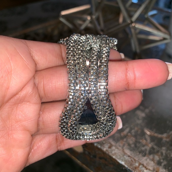 Knot bracelet - Picture 2 of 3